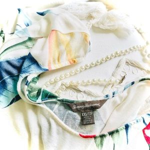 TOMMY BAHAMA | XXS | Floral Doheny Island Jersey Botanical Ivory Maxi Dress